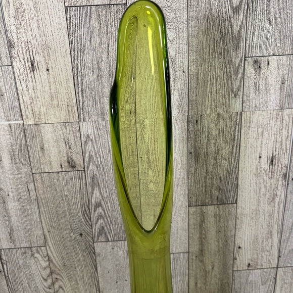 Vintage Viking art drape swung  Green Glass Vase 20” - Picture 2 of 8